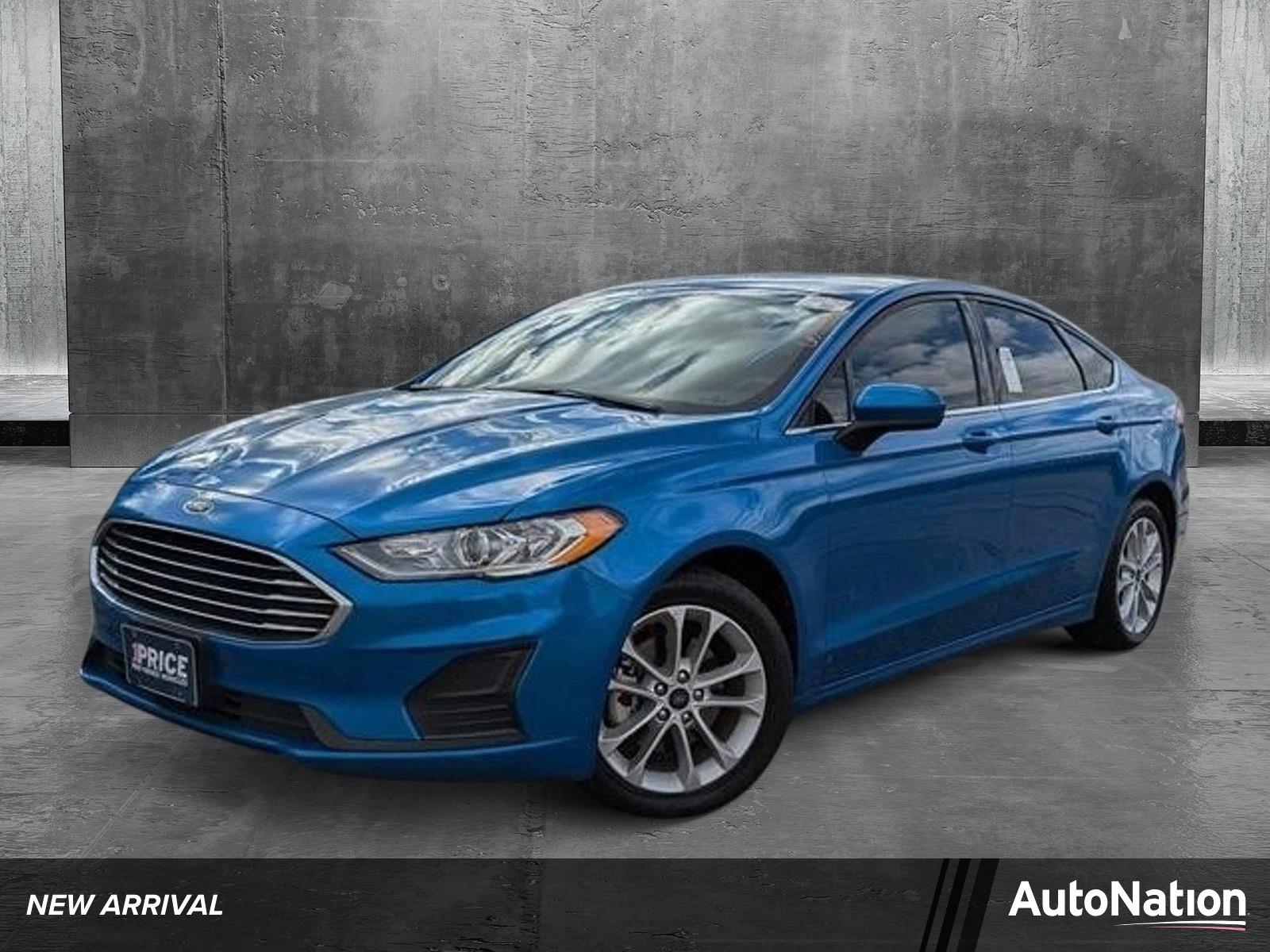 2020 Ford Fusion Hybrid Vehicle Photo in Valencia, CA 91355