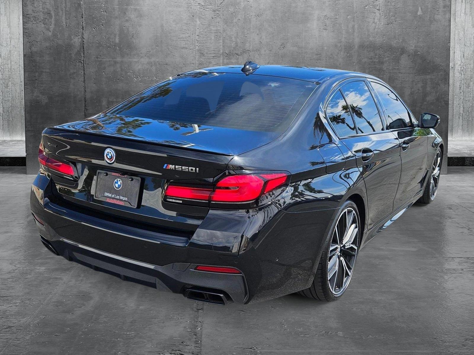 2022 BMW M550i xDrive Vehicle Photo in Valencia, CA 91355