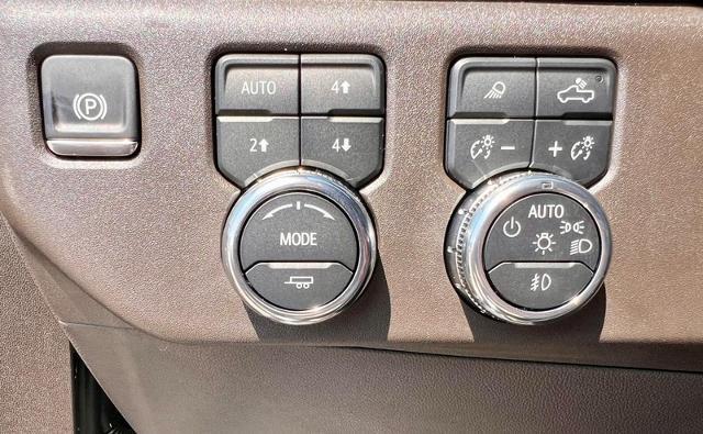 2025 GMC Sierra 1500 Vehicle Photo in EFFINGHAM, IL 62401-2832