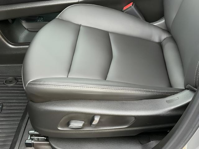 2024 Cadillac XT6 Vehicle Photo in GREEN BAY, WI 54303-3330