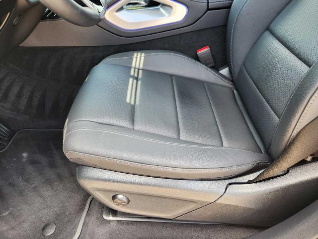 2025 Mercedes-Benz GLE Vehicle Photo in HOUSTON, TX 77079