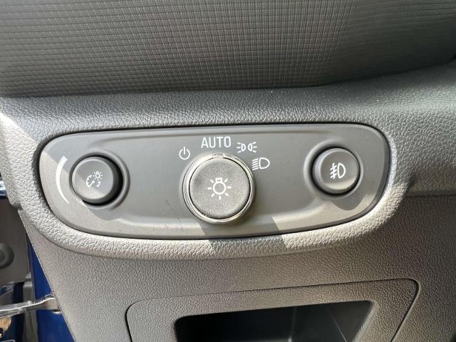2022 Chevrolet Trailblazer Vehicle Photo in Roslyn, NY 11576