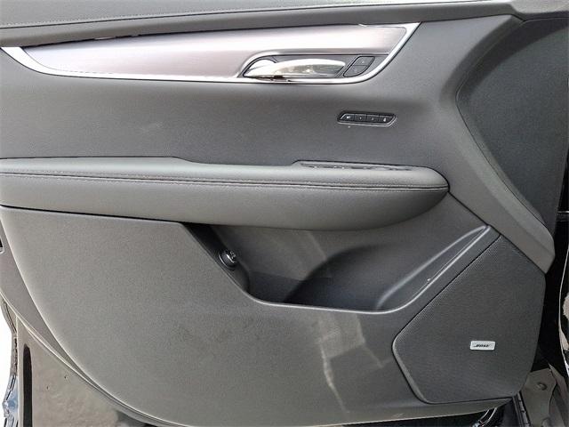 2025 Cadillac XT6 Vehicle Photo in ALLENTOWN, PA 18103-7399
