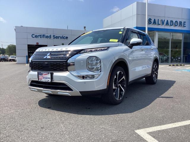 2023 Mitsubishi Outlander Vehicle Photo in Gardner, MA 01440
