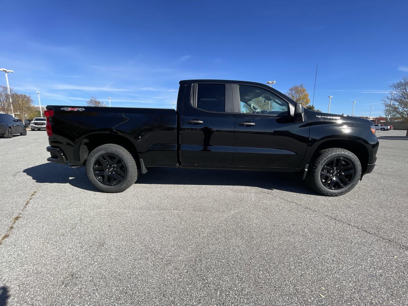 2025 Chevrolet Silverado 1500 Vehicle Photo in BENTONVILLE, AR 72712-4322