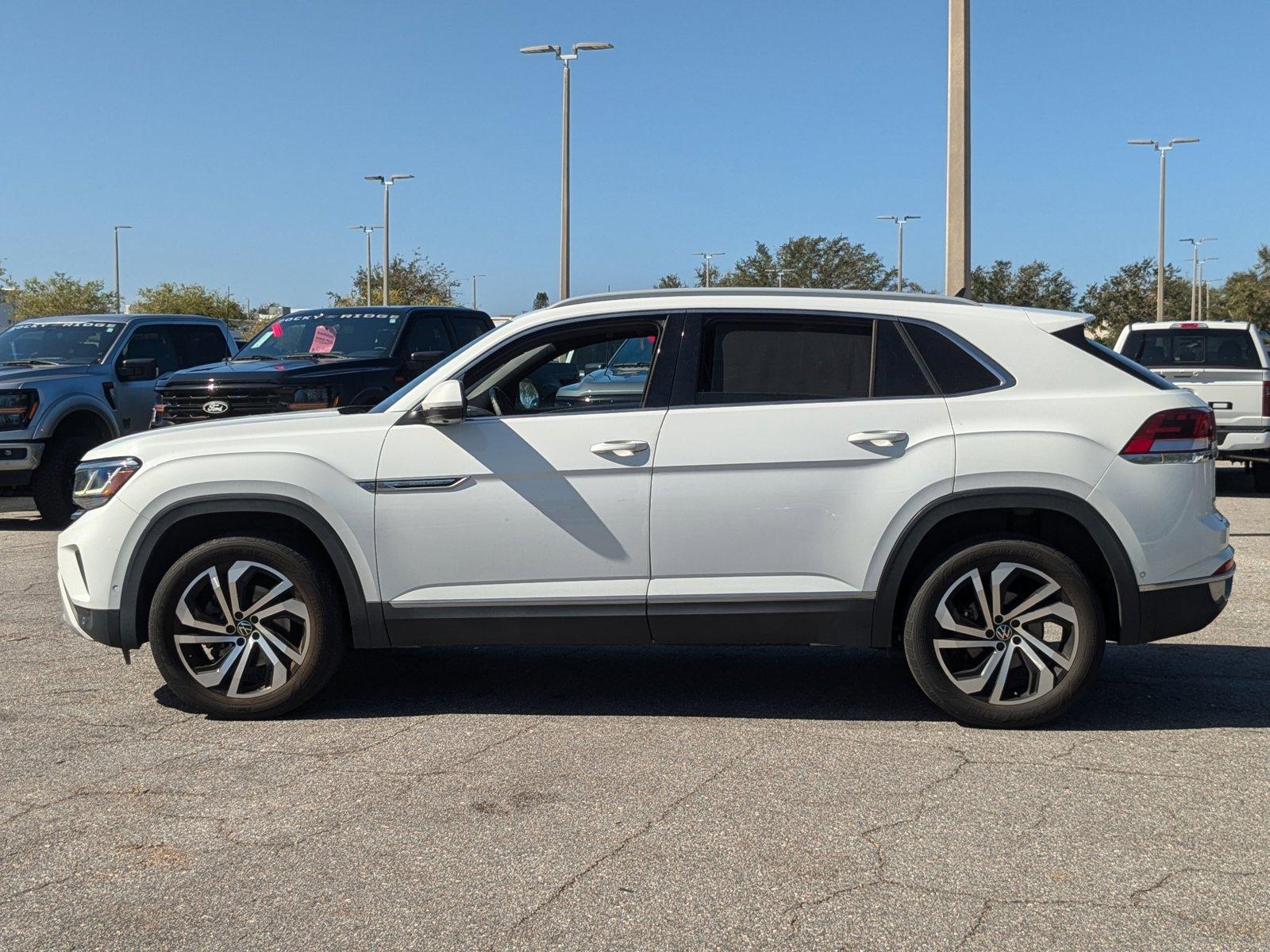 2020 Volkswagen Atlas Cross Sport Vehicle Photo in St. Petersburg, FL 33713