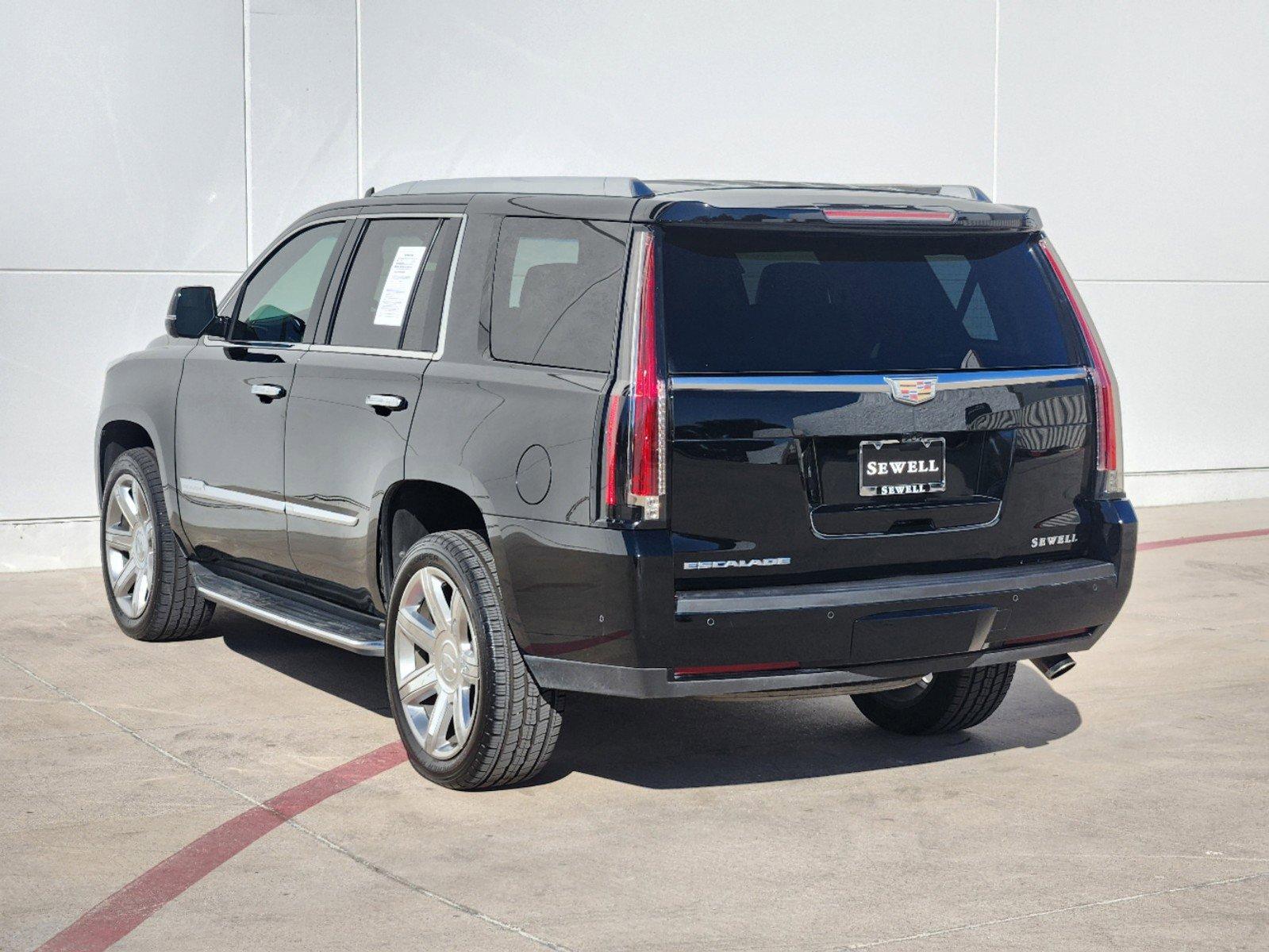 2018 Cadillac Escalade Vehicle Photo in GRAPEVINE, TX 76051-8302