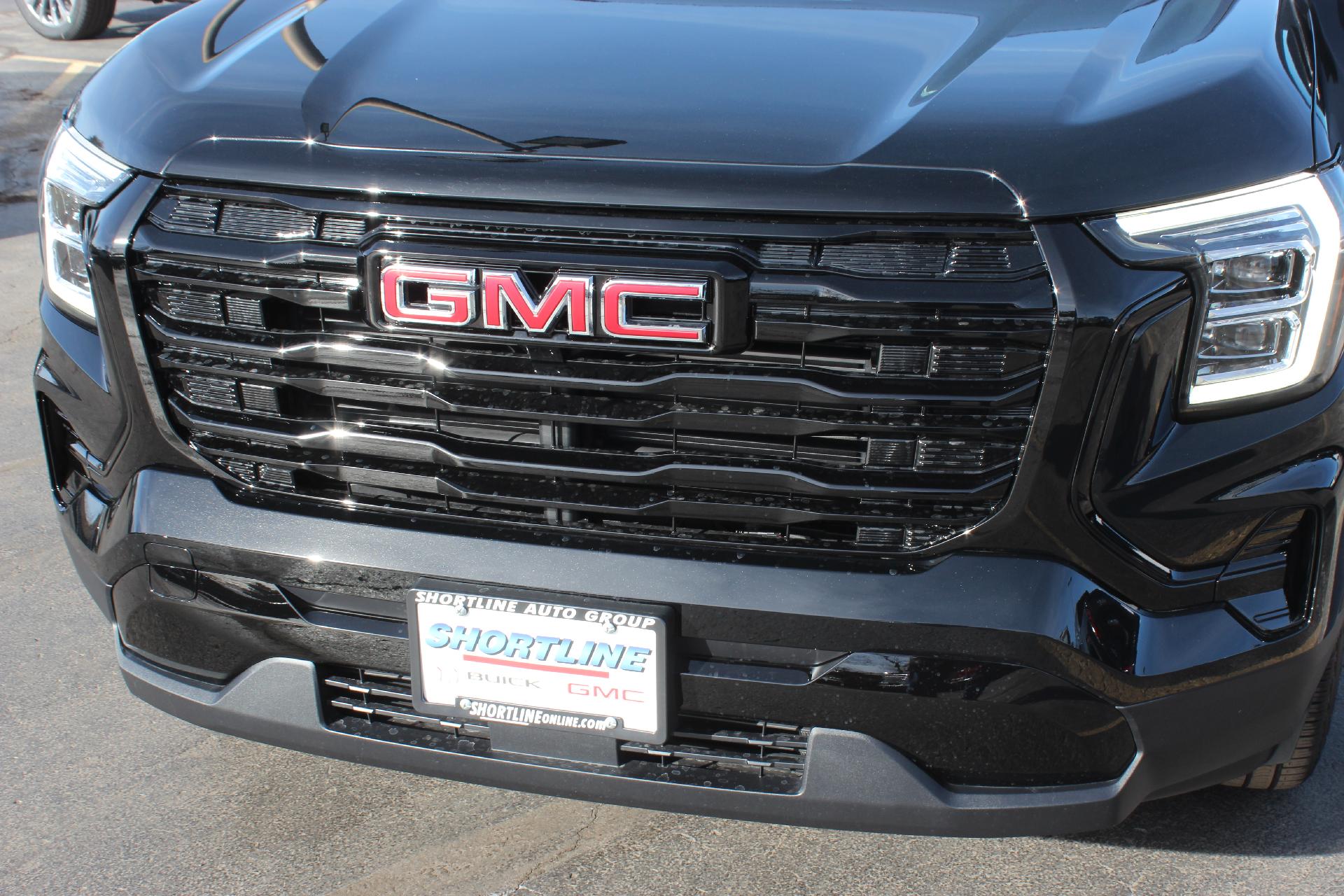 2025 GMC Terrain Vehicle Photo in AURORA, CO 80012-4011