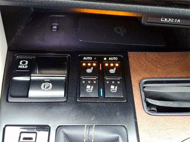 2022 Lexus RX 350L Vehicle Photo in Willow Grove, PA 19090