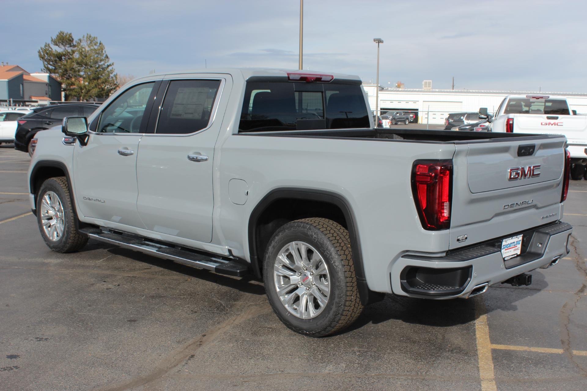 2025 GMC Sierra 1500 Vehicle Photo in AURORA, CO 80012-4011