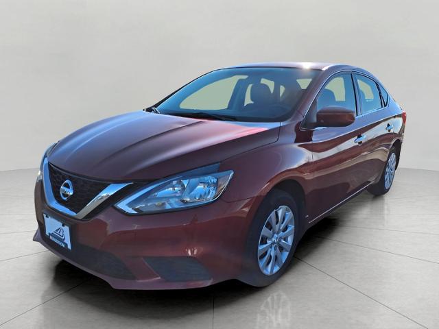 2016 Nissan Sentra Vehicle Photo in Oshkosh, WI 54904