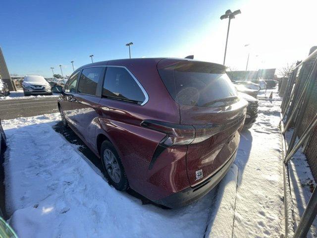 2023 Toyota Sienna Vehicle Photo in Philadelphia, PA 19116