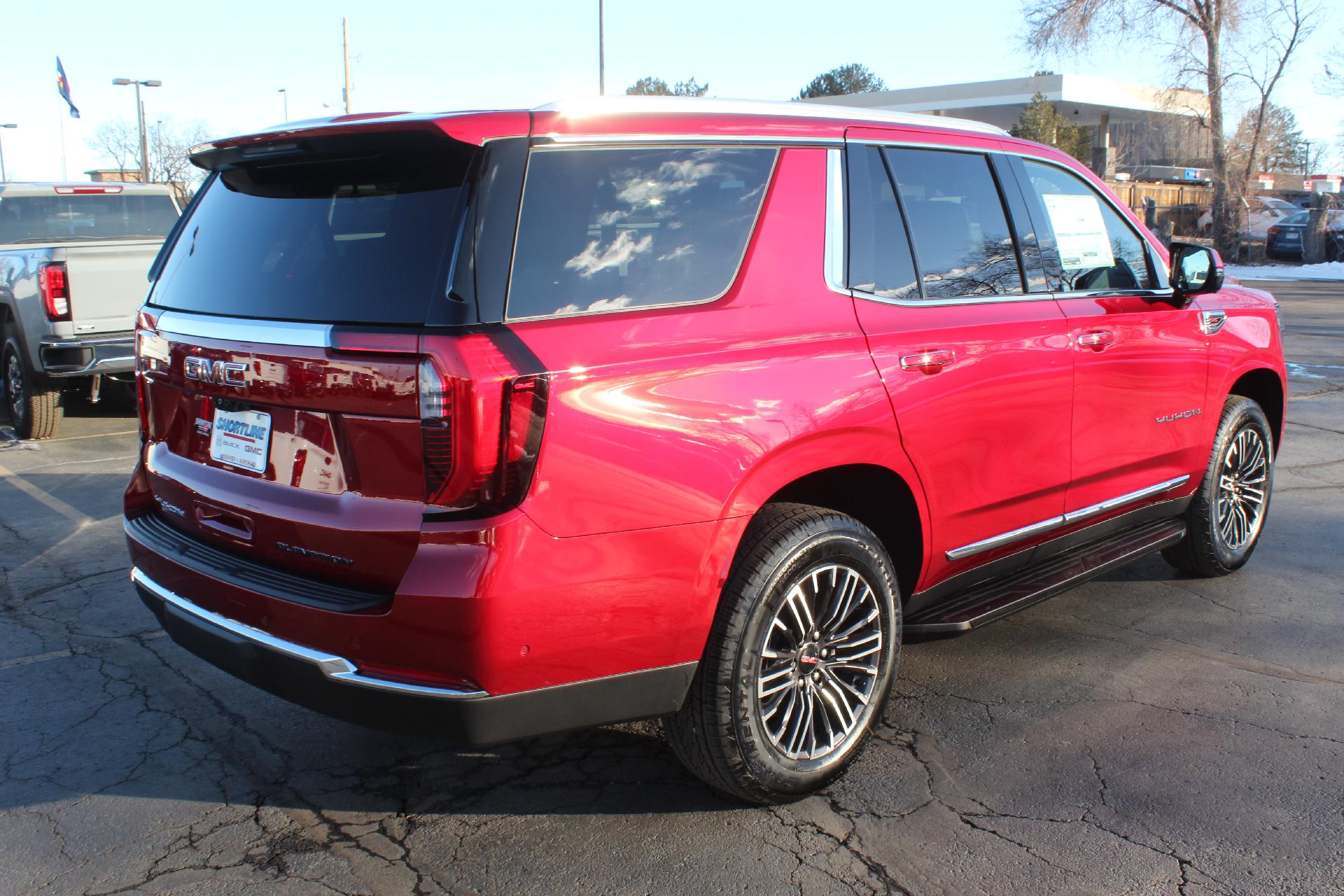 2025 GMC Yukon Vehicle Photo in AURORA, CO 80012-4011