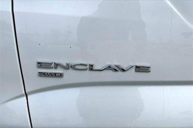 2023 Buick Enclave Vehicle Photo in TOPEKA, KS 66609-0000