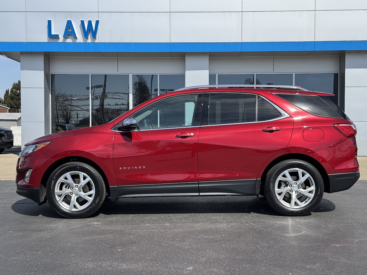 2020 Chevrolet Equinox Vehicle Photo in BOONVILLE, IN 47601-9633