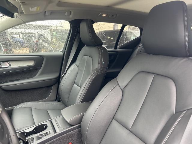2025 Volvo XC40 Vehicle Photo in Grapevine, TX 76051