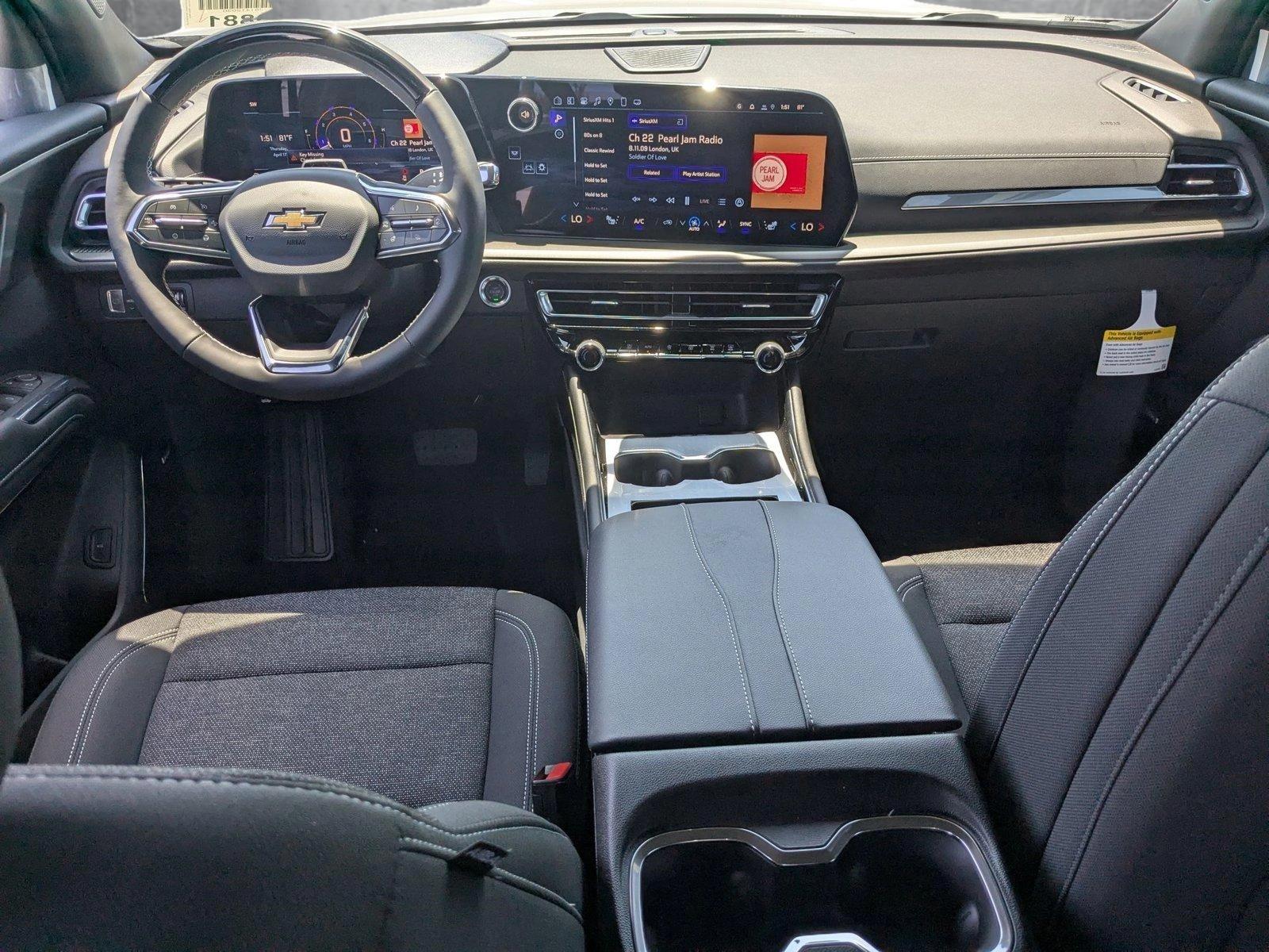2025 Chevrolet Traverse Vehicle Photo in PEMBROKE PINES, FL 33024-6534