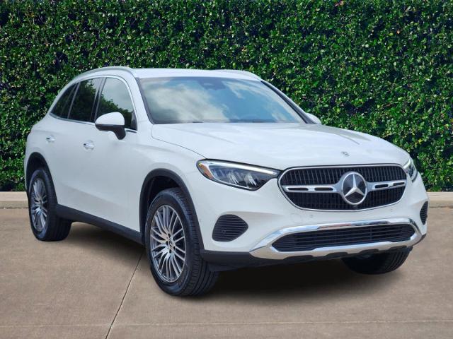 2025 Mercedes-Benz GLC Vehicle Photo in HOUSTON, TX 77079