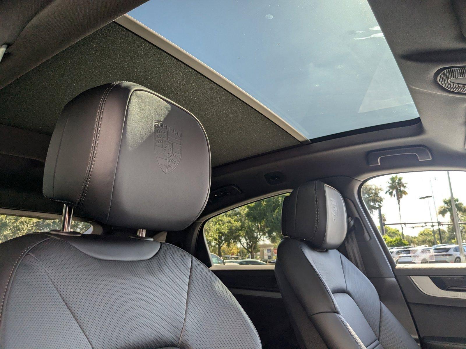 2024 Porsche Cayenne Vehicle Photo in Maitland, FL 32751