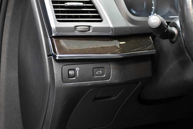 2018 Volvo XC90 Vehicle Photo in DALLAS, TX 75235
