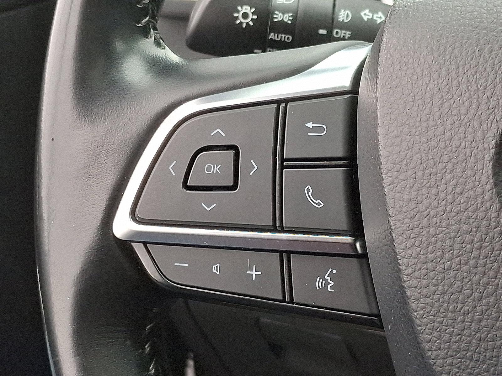 2021 Toyota Highlander Vehicle Photo in Trevose, PA 19053