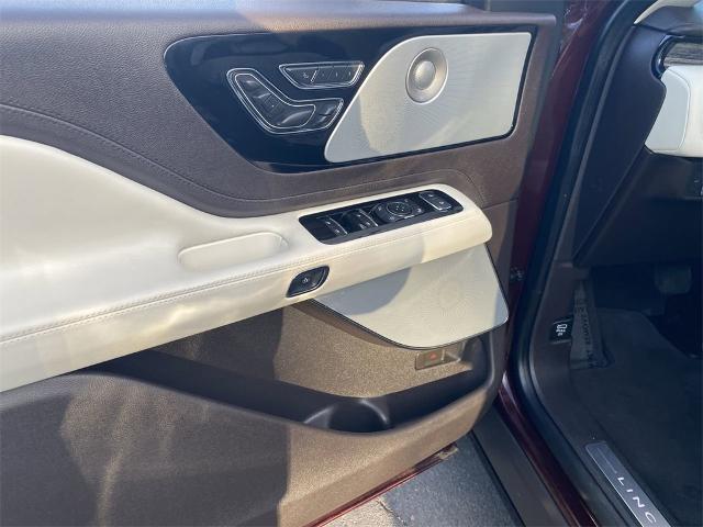 2021 Lincoln Aviator Vehicle Photo in GOODYEAR, AZ 85338-1310