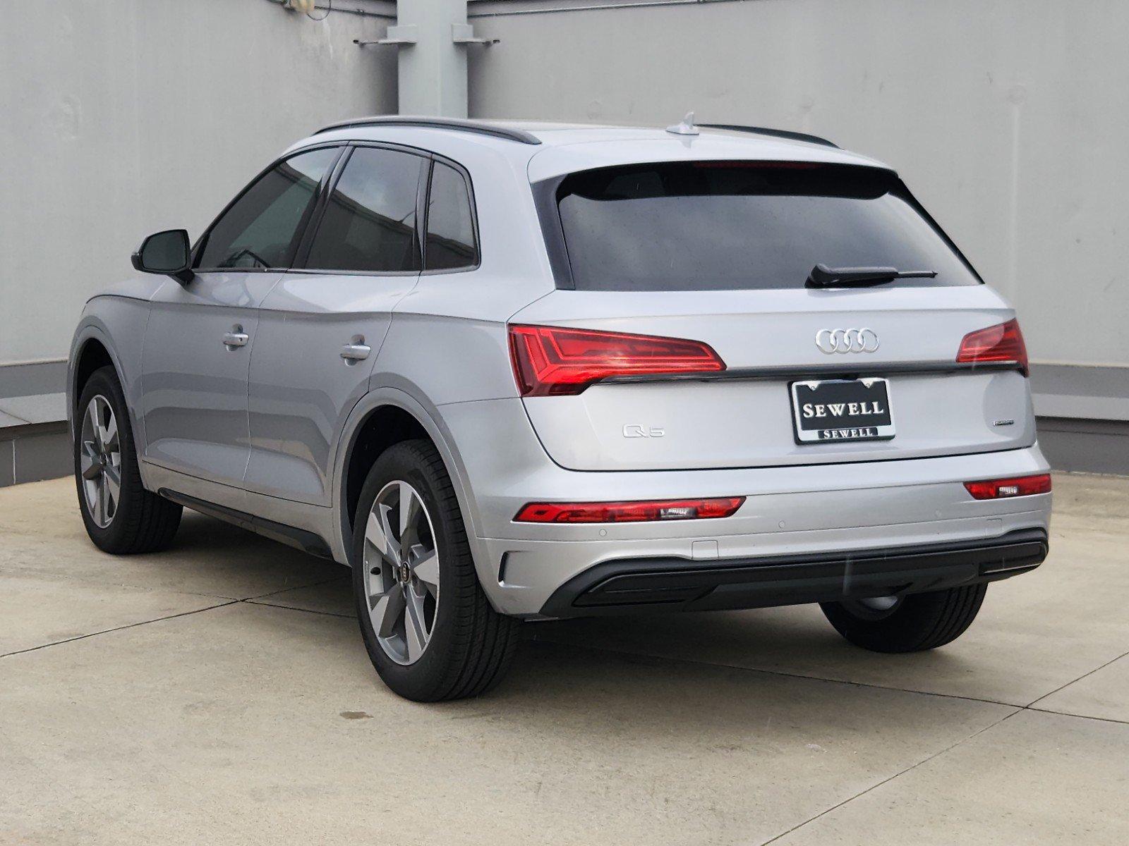 2025 Audi Q5 Vehicle Photo in SUGAR LAND, TX 77478