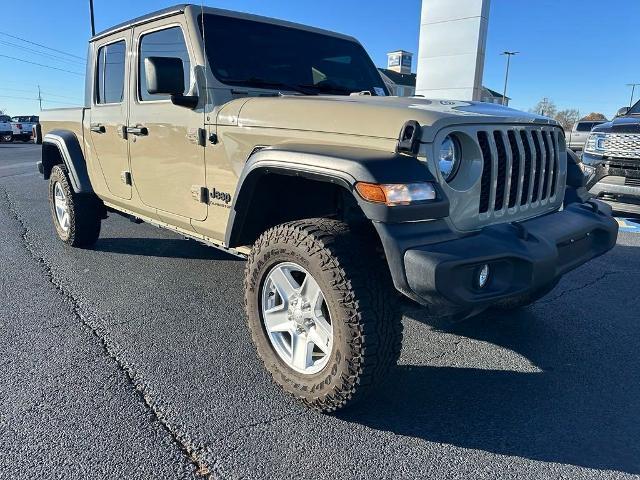 Used 2020 Jeep Gladiator Sport S with VIN 1C6JJTAG8LL192258 for sale in Little Rock