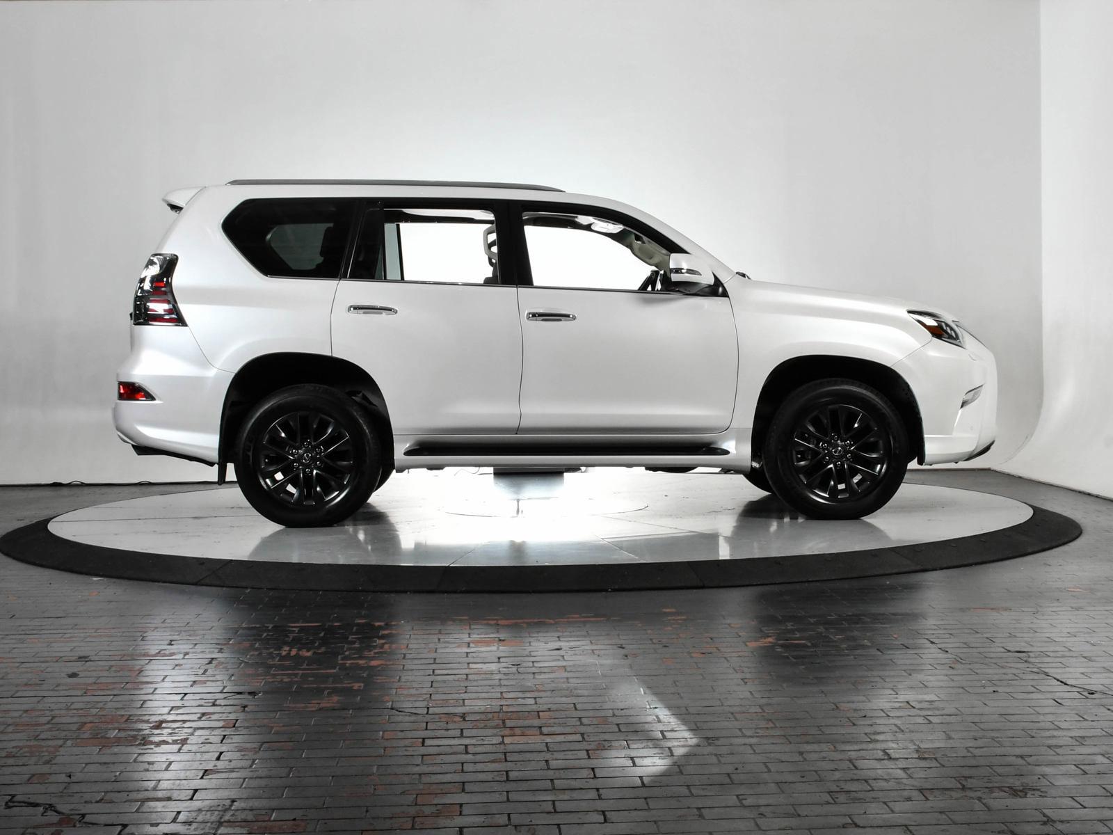 2023 Lexus GX 460 Vehicle Photo in DALLAS, TX 75235