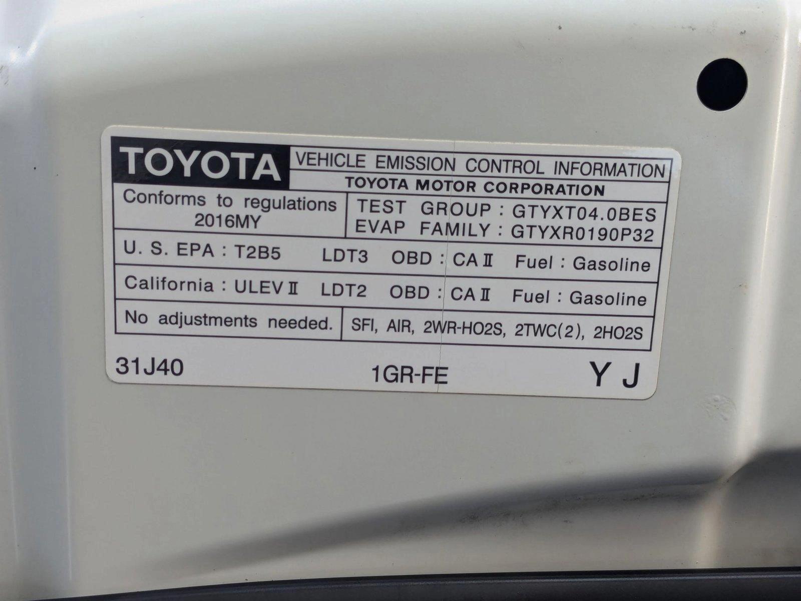 2016 Toyota 4Runner Vehicle Photo in VALENCIA, CA 91355-1705