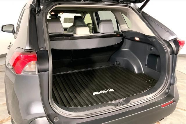 2019 Toyota RAV4 Vehicle Photo in Lees Summit, MO 64086