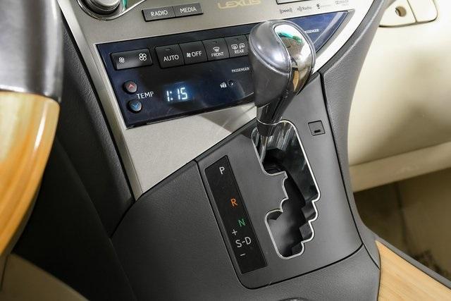 2014 Lexus RX 450h Vehicle Photo in Puyallup, WA 98371