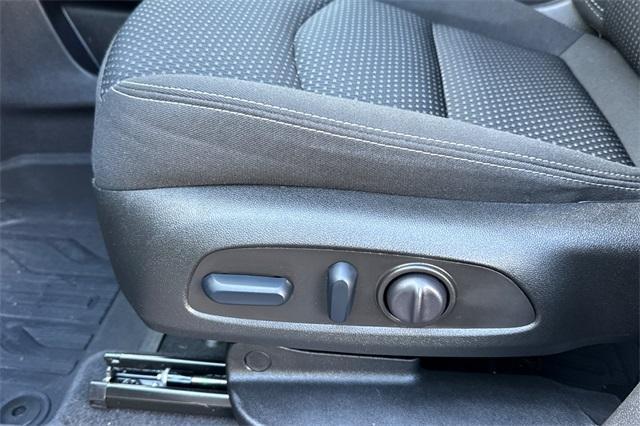 2023 GMC Terrain Vehicle Photo in ELK GROVE, CA 95757-8703