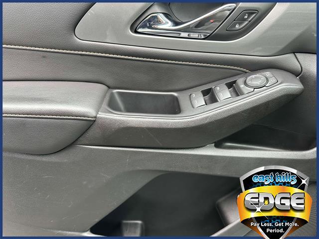 2021 Chevrolet Traverse Vehicle Photo in Roslyn, NY 11576