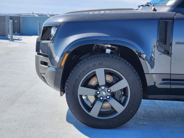 2025 Defender Vehicle Photo in AUSTIN, TX 78717