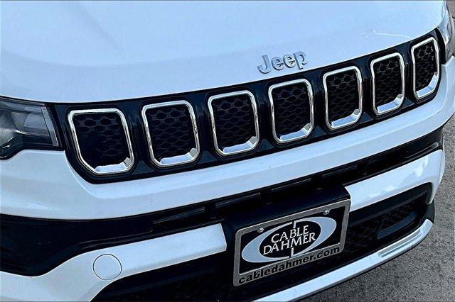 2023 Jeep Compass Vehicle Photo in TOPEKA, KS 66609-0000