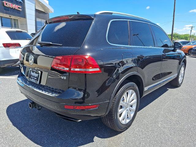 2012 Volkswagen Touareg Vehicle Photo in HARRISBURG, PA 17111-1033