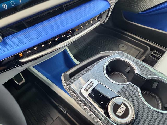 2025 Cadillac OPTIQ Vehicle Photo in HOUSTON, TX 77079
