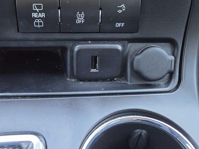 2015 GMC Acadia Vehicle Photo in DENTON, TX 76210-9321