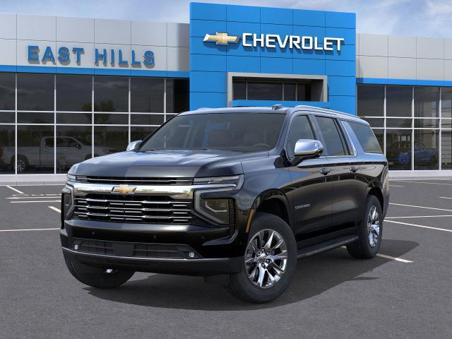 2025 Chevrolet Suburban Vehicle Photo in Roslyn, NY 11576