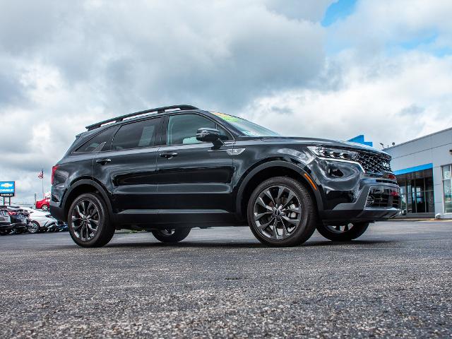 2023 Kia Sorento Vehicle Photo in MADISON, IN 47250-1611