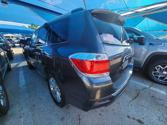 2011 Toyota Highlander Vehicle Photo in DENTON, TX 76210-9321
