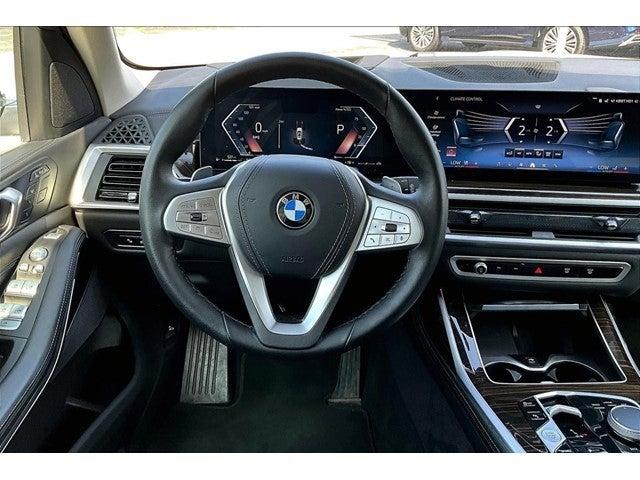 2024 BMW X7 xDrive40i Vehicle Photo in San Antonio, TX 78230