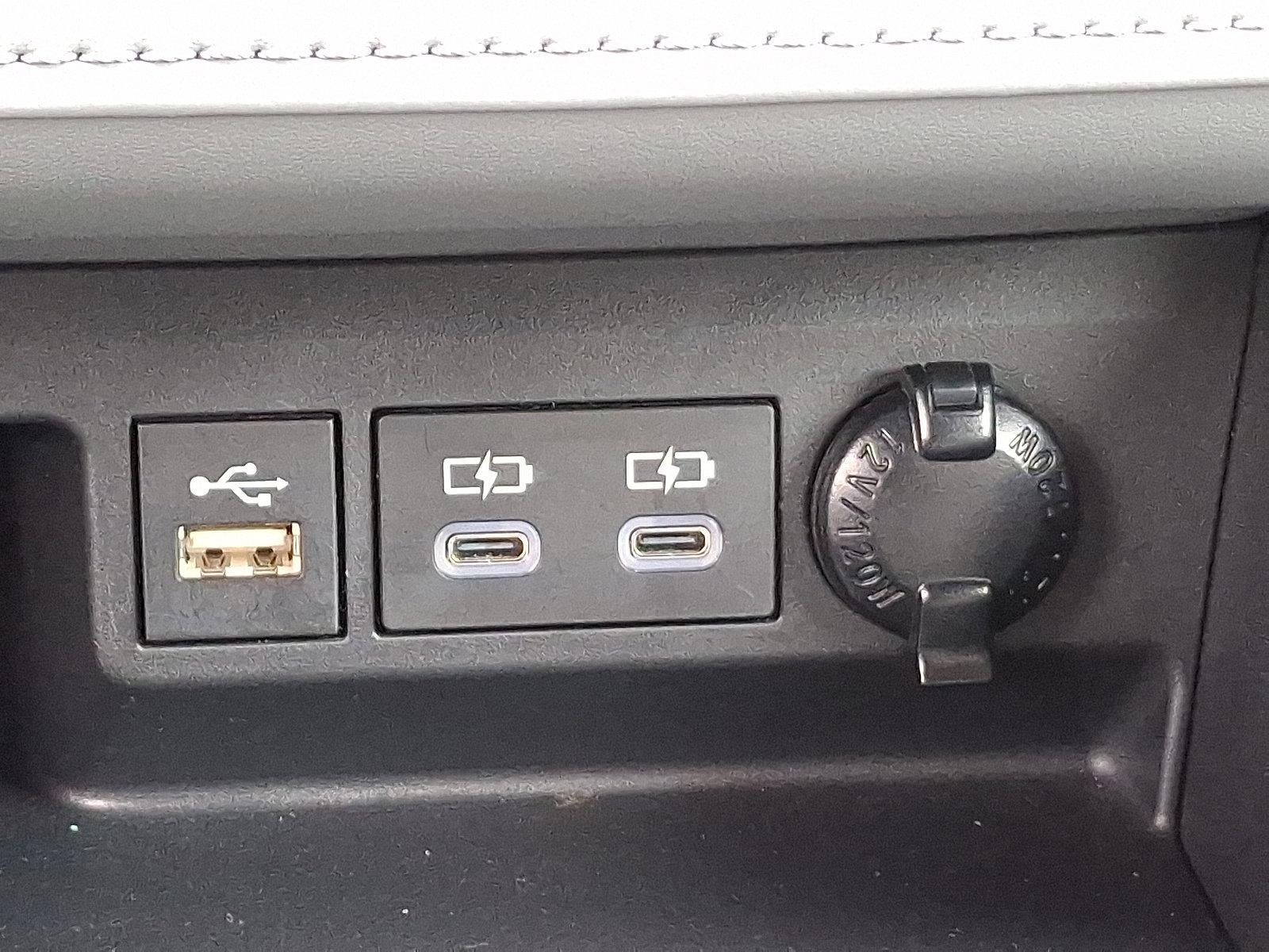 2023 Toyota Highlander Vehicle Photo in Trevose, PA 19053