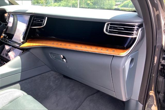2022 Jeep Grand Wagoneer Vehicle Photo in Kansas City, MO 64114