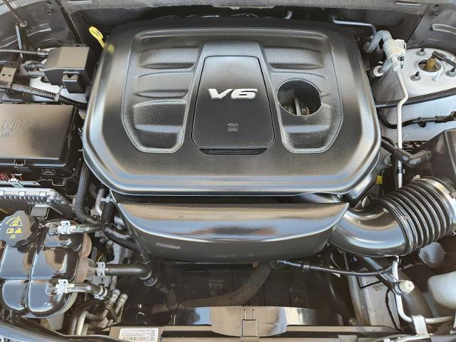 2017 Jeep Grand Cherokee Vehicle Photo in DENTON, TX 76210-9321
