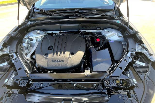 2025 Volvo XC60 Vehicle Photo in Houston, TX 77007