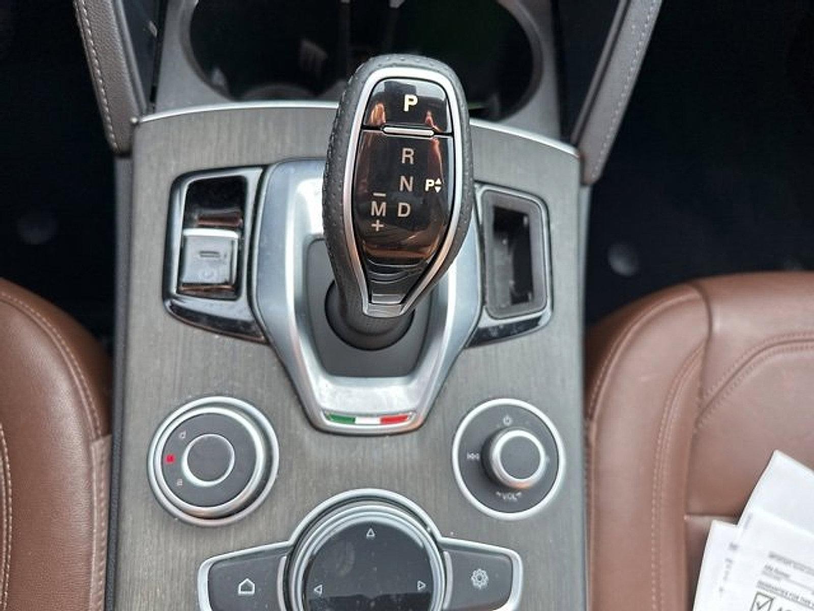2022 Alfa Romeo Stelvio Vehicle Photo in Willow Grove, PA 19090