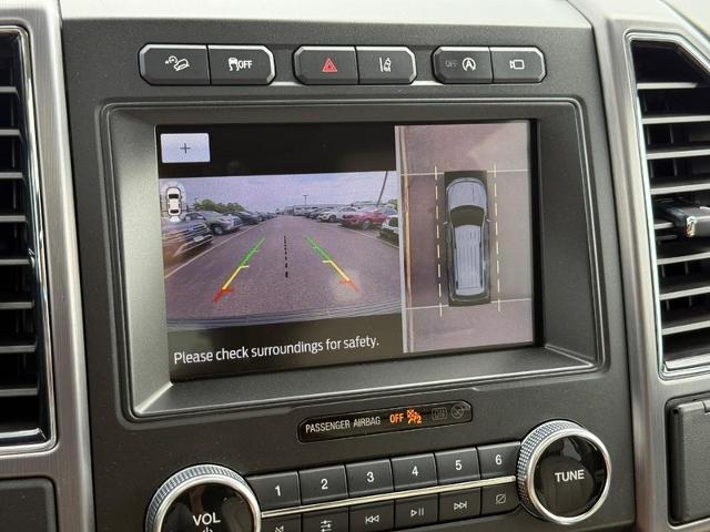 2020 Ford Expedition Max Vehicle Photo in COLUMBIA, MO 65203-3903