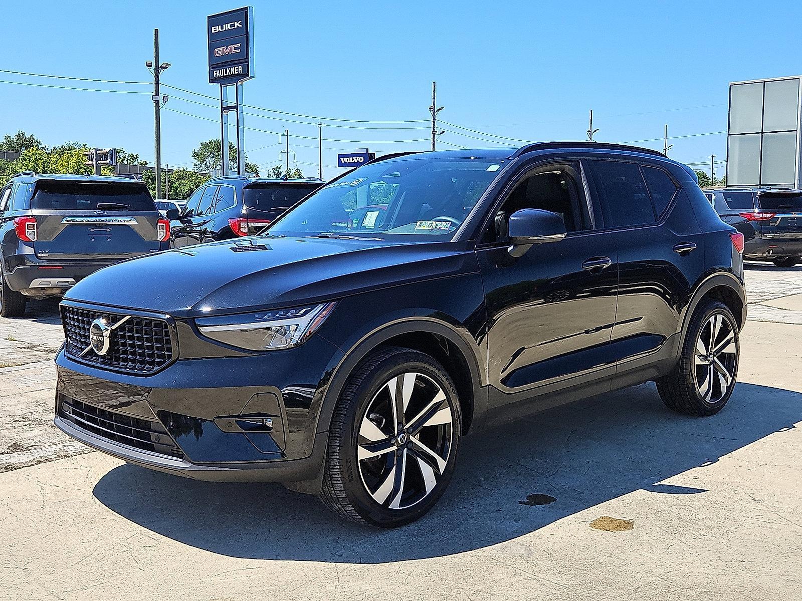 2023 Volvo XC40 Vehicle Photo in Trevose, PA 19053